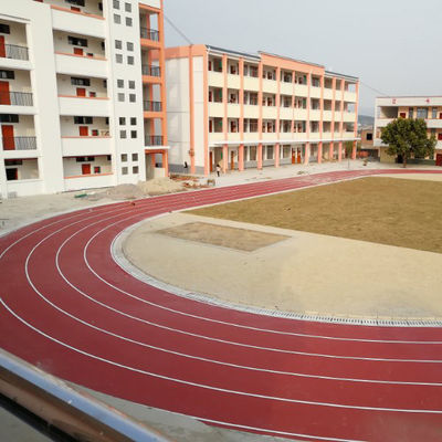 Red Permeable Synthetic Rubber Running Track Impact Resistant 400 Meter