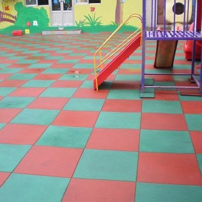 51% Elongation No Cracking Playground Rubber Play Tiles