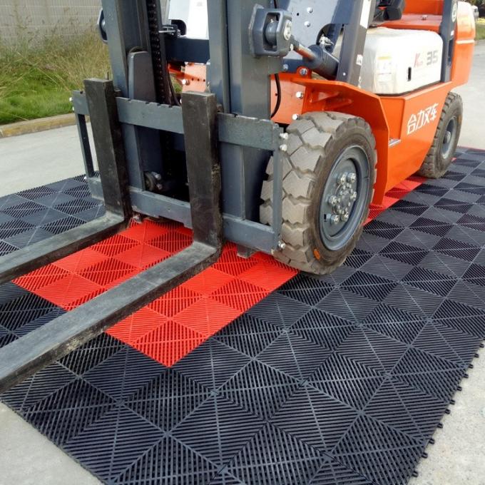 Anti Skidding PP Interlock flooring Outdoor Waterproof Sports Surfaces 0