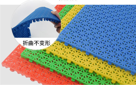 China Waterproof PP Outdoor Basketball Interlocking Sport Tiles Colored